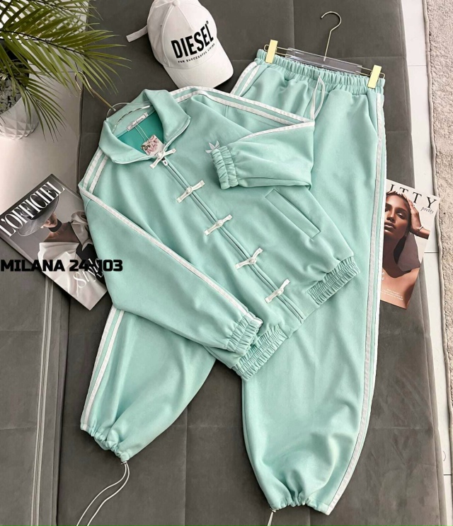 Спортивный костюм 23175184