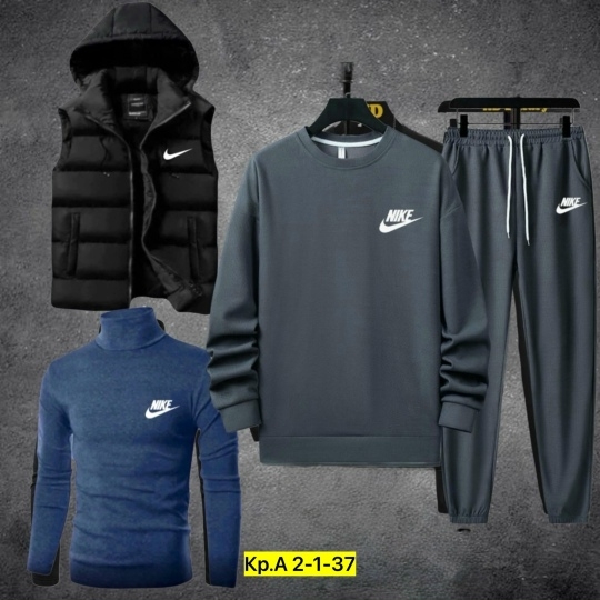 Спортивный костюм 23178072