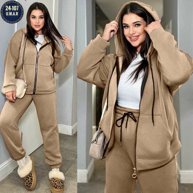 Спортивный костюм 23178305