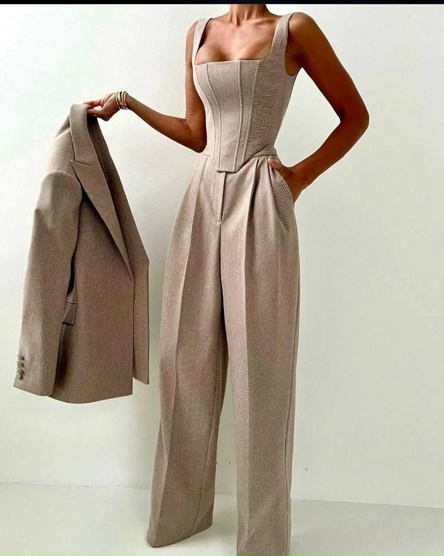 Костюм 23180417