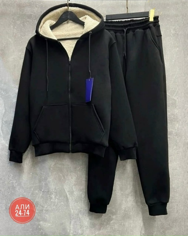 Спортивный костюм 23180544