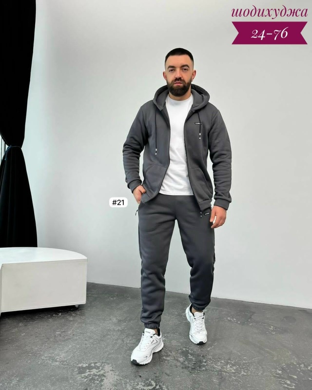 Спортивный костюм 23181563