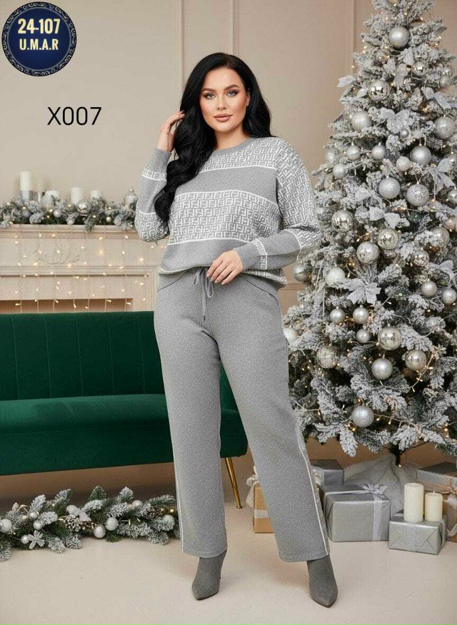 Спортивный костюм 23182824