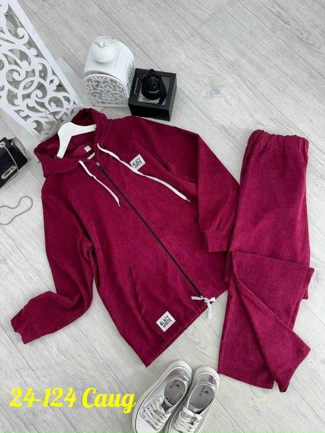 Спортивный костюм 23185988