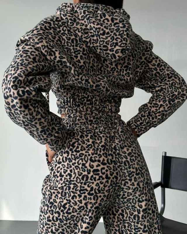 Спортивный костюм 23185334